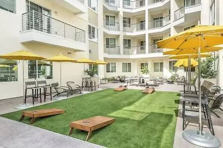 Apartment Paradise Cozysuites With Pool And Jacuzzi 11