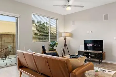 Paradise Cozysuites With Pool And Jacuzzi 11 Phoenix