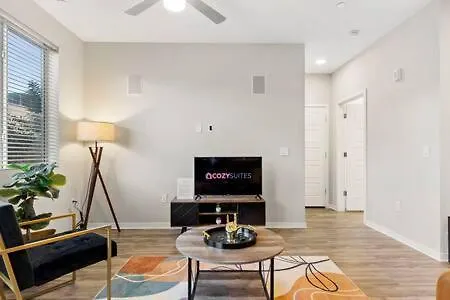 Paradise Cozysuites With Pool And Jacuzzi 11 *