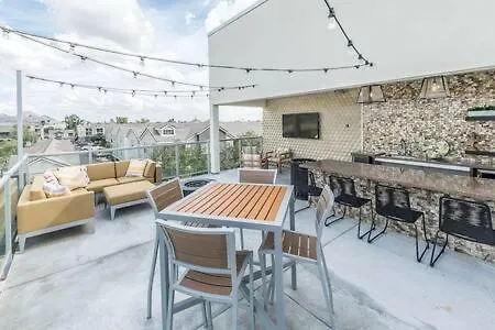 Paradise Cozysuites With Pool And Jacuzzi 11