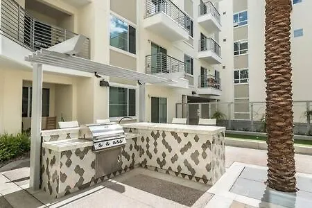 Paradise Cozysuites With Pool And Jacuzzi 11 Apartment