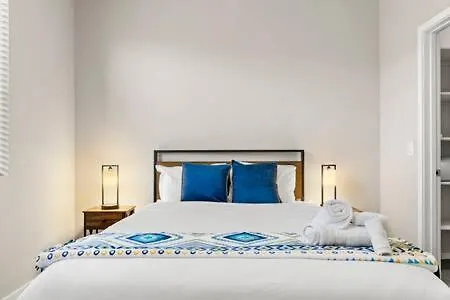 Paradise Cozysuites With Pool And Jacuzzi 11
