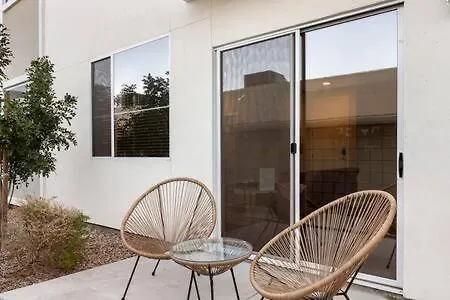 Paradise Cozysuites With Pool And Jacuzzi 11 * Phoenix